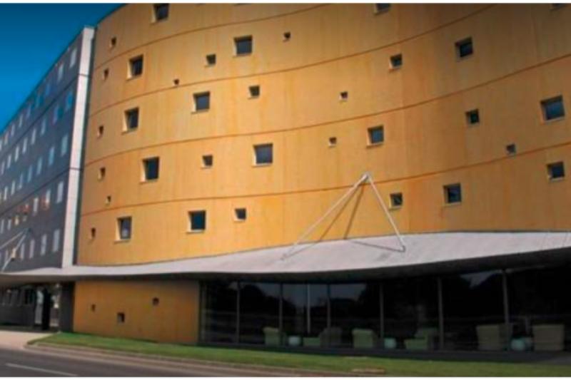 Standing Hotel Suites By Actisource