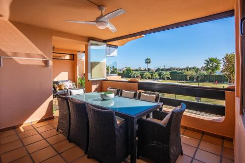 Casares Costa Gem: 2br with Pool — hotel in Casares