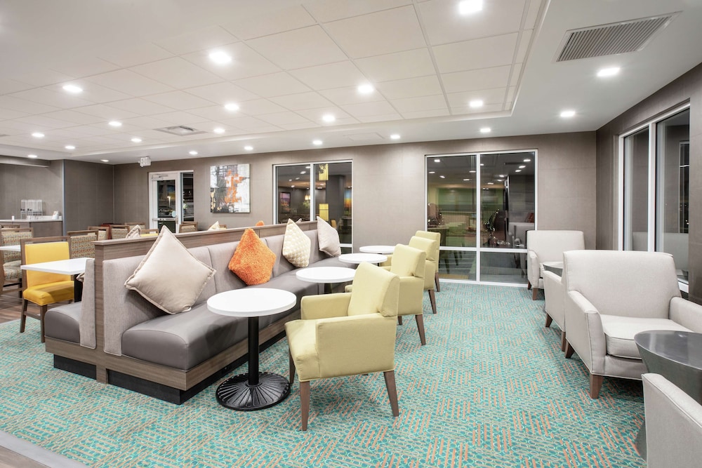 Homewood Suites by Hilton Albuquerque Journal Center - photo 2