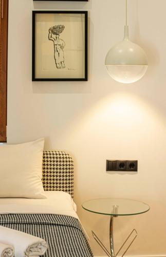 Chic 2BR Center Apt with View By Wehost