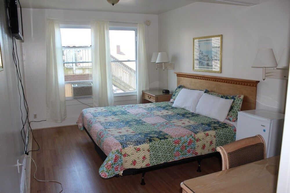 Surf Villa Hotel - photo 5