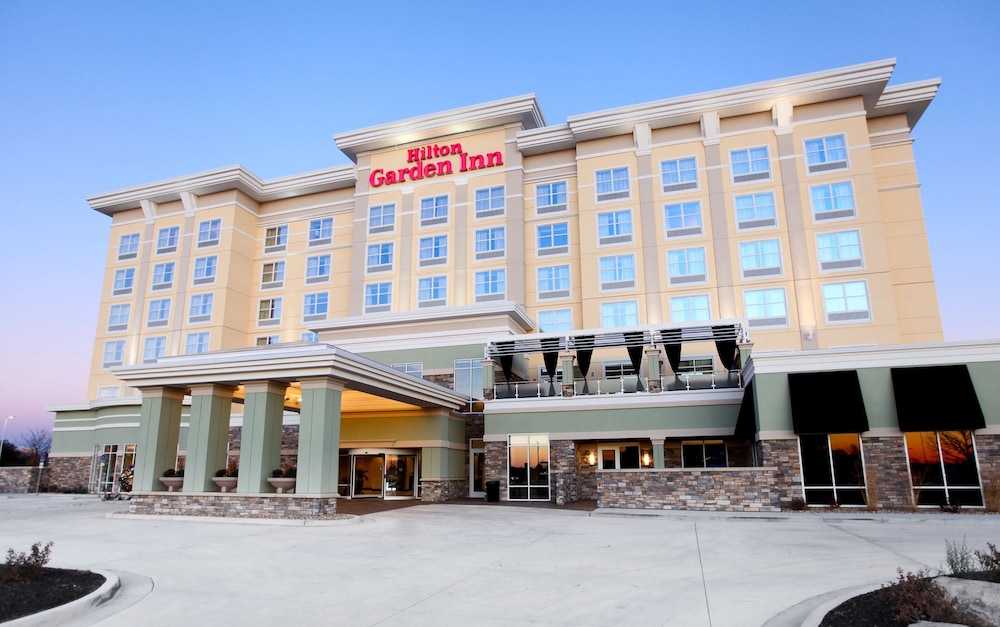 Hilton Garden Inn Olathe - featured photo