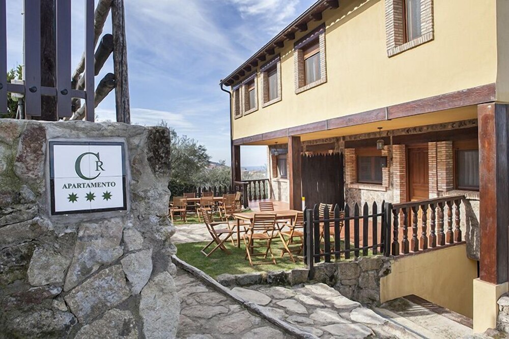 Casas Rurales La Dehesa — hotel in Casas Del Monte