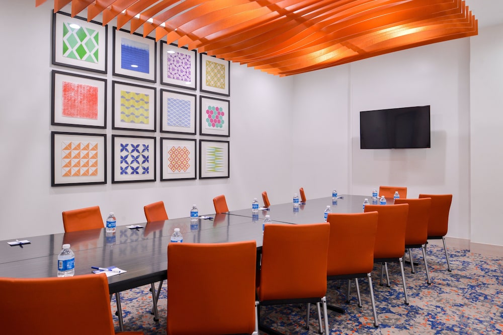 Holiday Inn Express New Orleans Arts District by IHG - photo 49