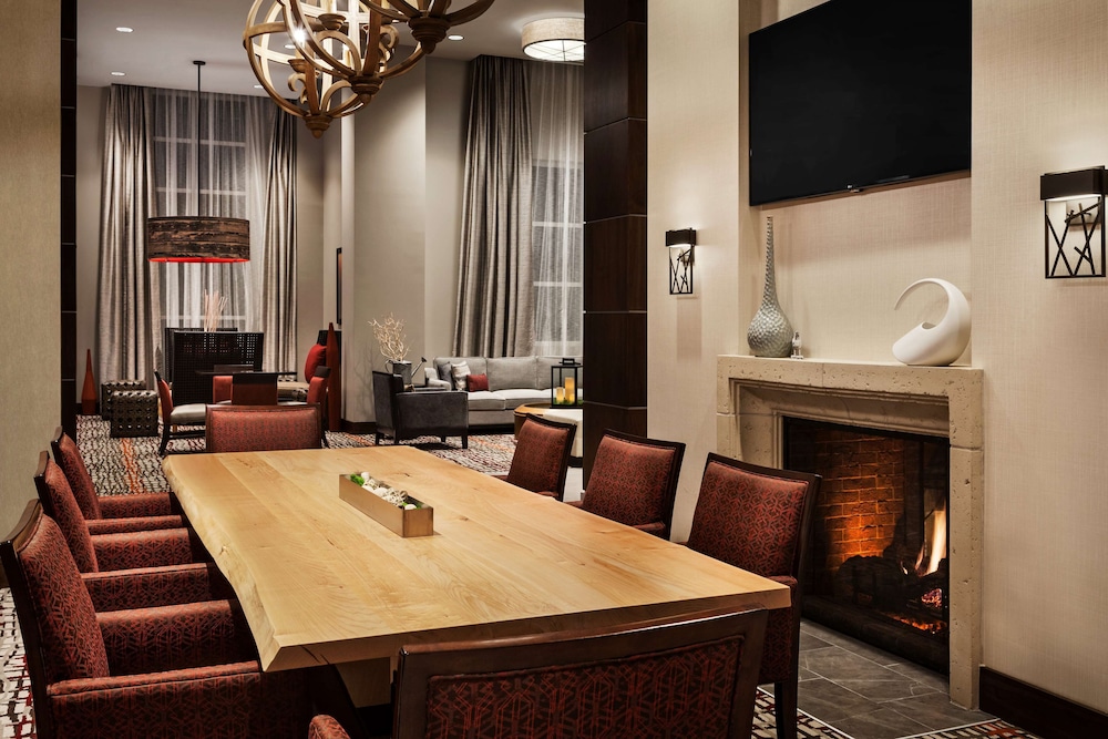 Hilton Garden Inn Charlotte SouthPark - photo 2