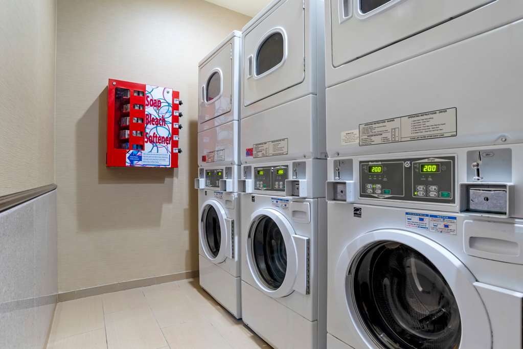 Comfort Suites Alexandria North - photo 30