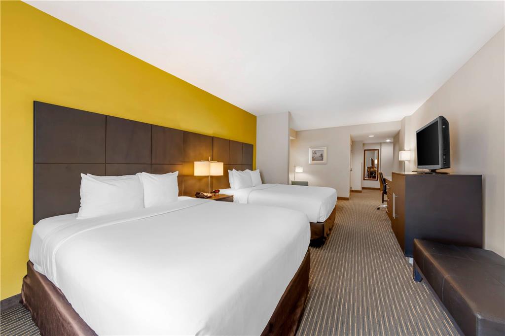 Comfort Suites Miami Airport North - photo 41