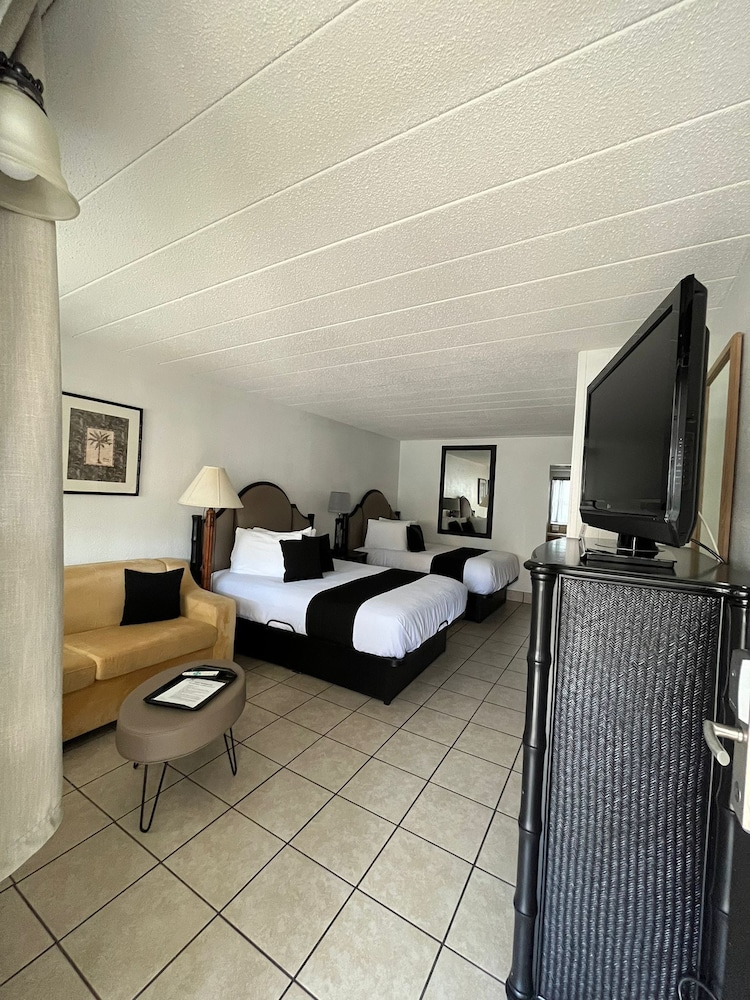Holiday Isles Resort - photo 35