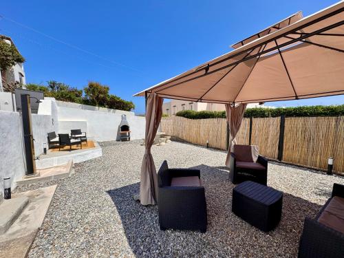 Villa Margherita Appartamenti a due passi dal corso di Santa Marina Salina a 100 mt dalla spiaggia — 4-Star Luxury Hotel in Santa Marina Salina, Italy