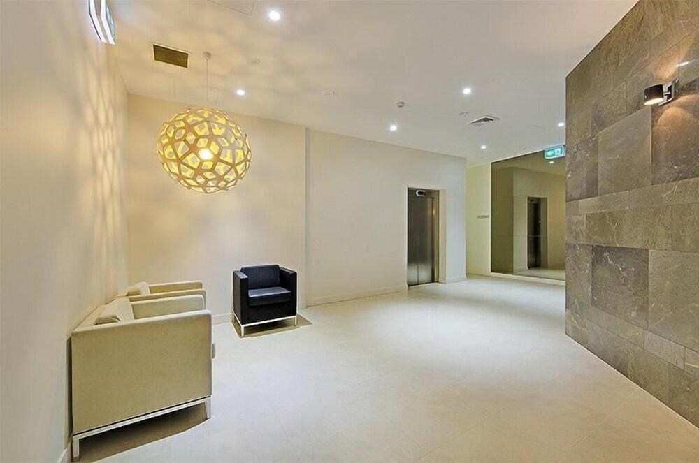 Wyndel Apartments Harbour Watch — North Sydney — photo 2