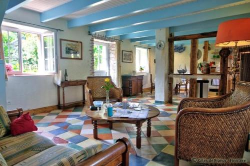 L Abercail - carbon neutral hotel in Plouguin