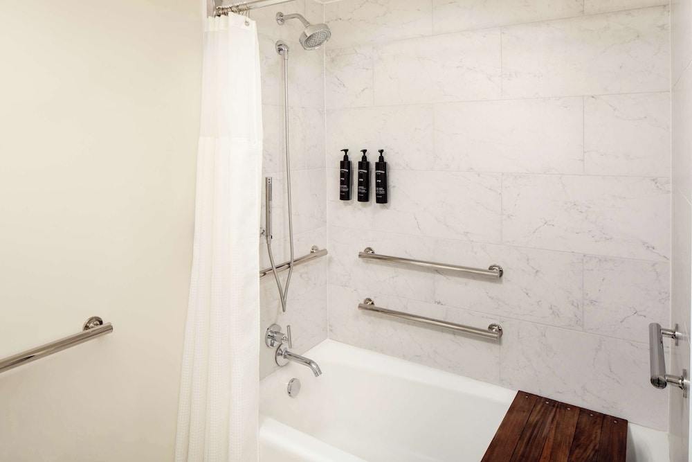 Casa Marina Key West Curio Collection by Hilton - photo 34