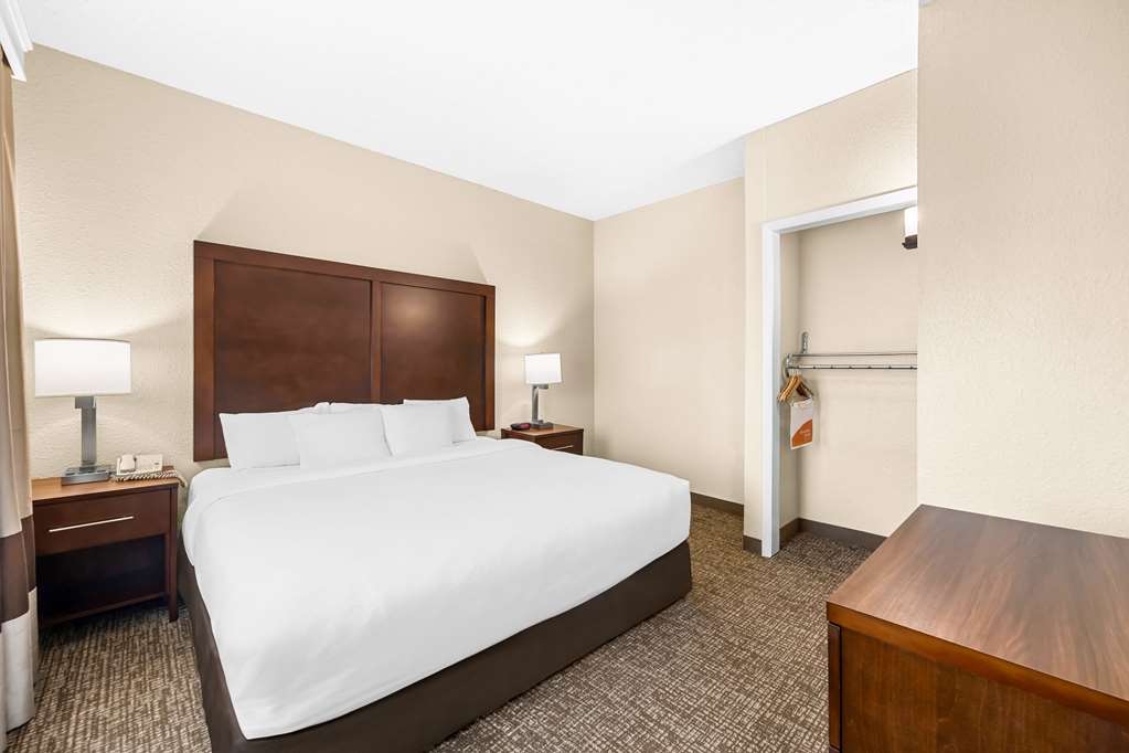 Comfort Inn & Suites Pueblo - photo 24
