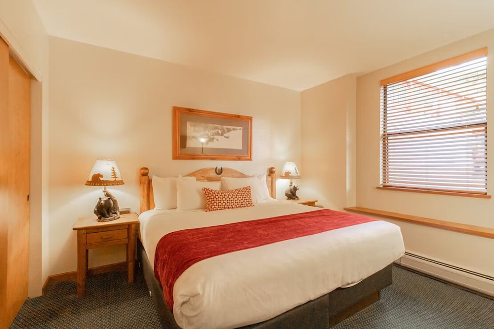 Wildwood Inn - photo 14