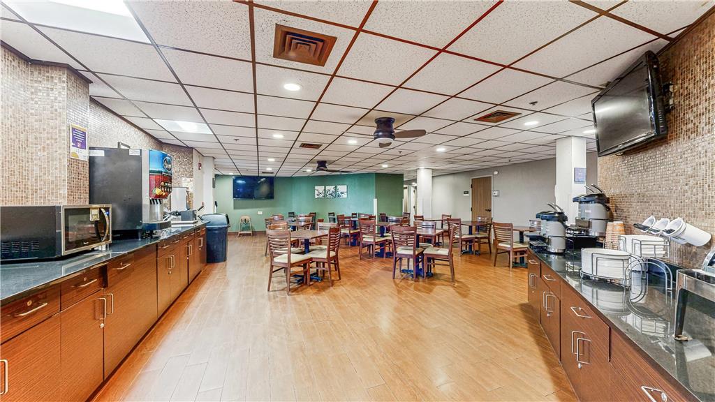 Sleep Inn & Suites Buffalo Airport - photo 29