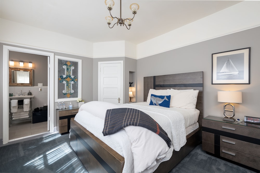 Nantucket Whale Inn - photo 20