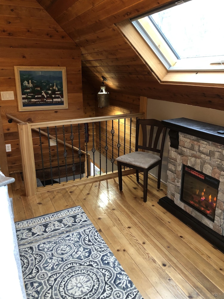Weaverville Whitmore Inn - photo 17