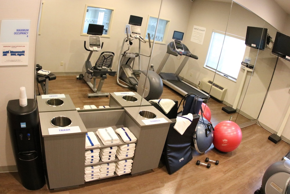 Holiday Inn Express & Suites Cheney by IHG - photo 25