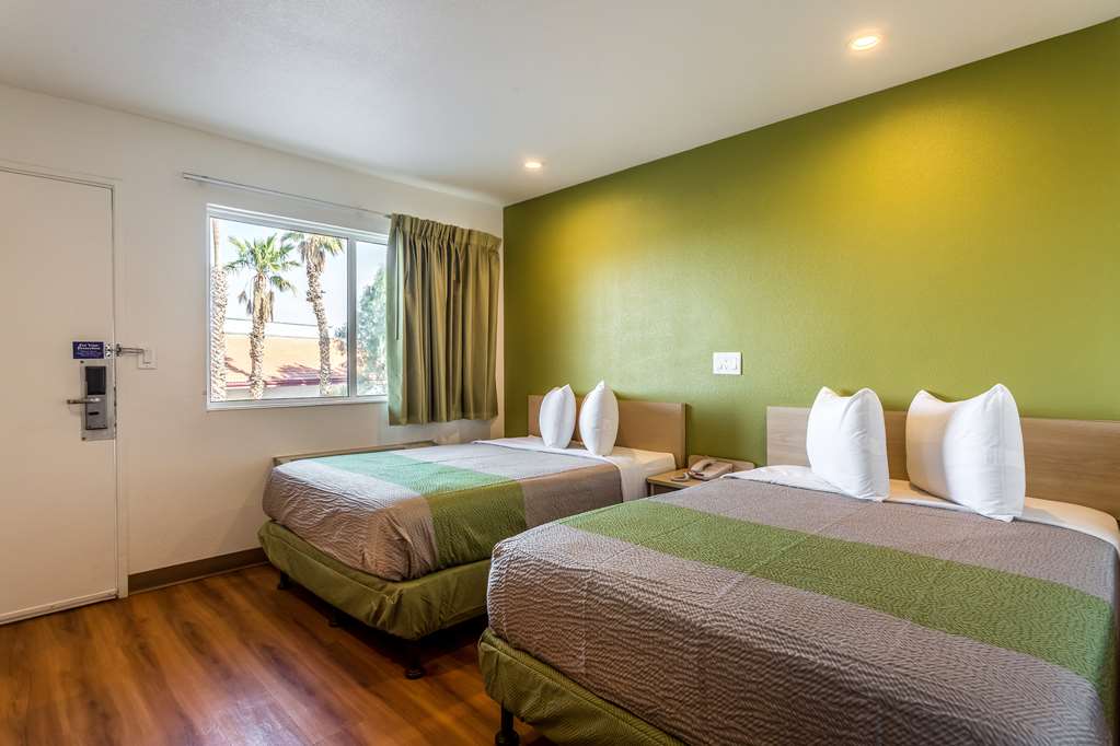 Motel 6 Needles CA - photo 13