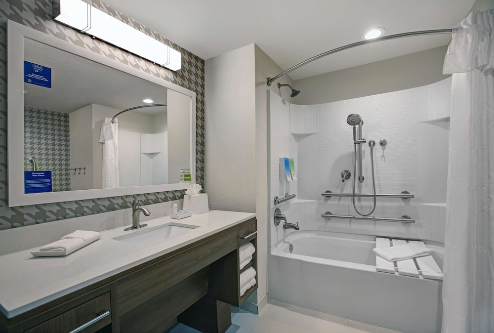 Home2 Suites by Hilton Yuma Pivot Point - photo 30