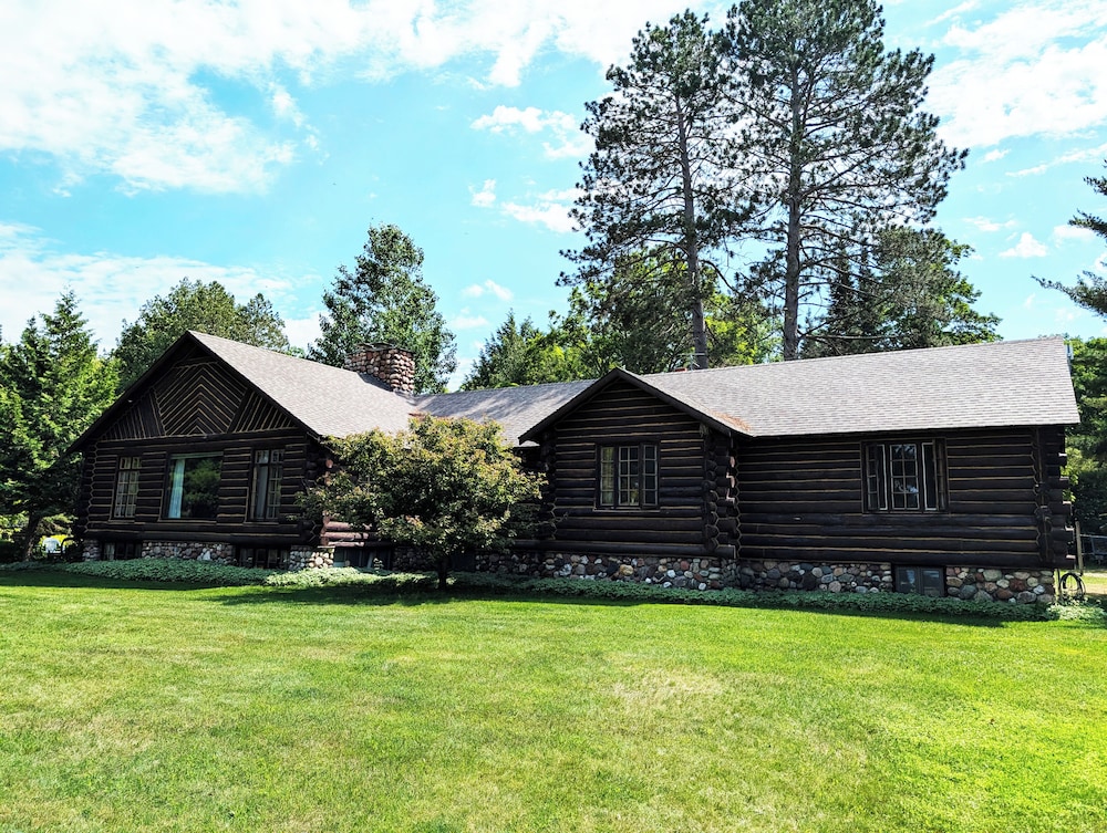 Coadys' Point of View Lake Resort - photo 198