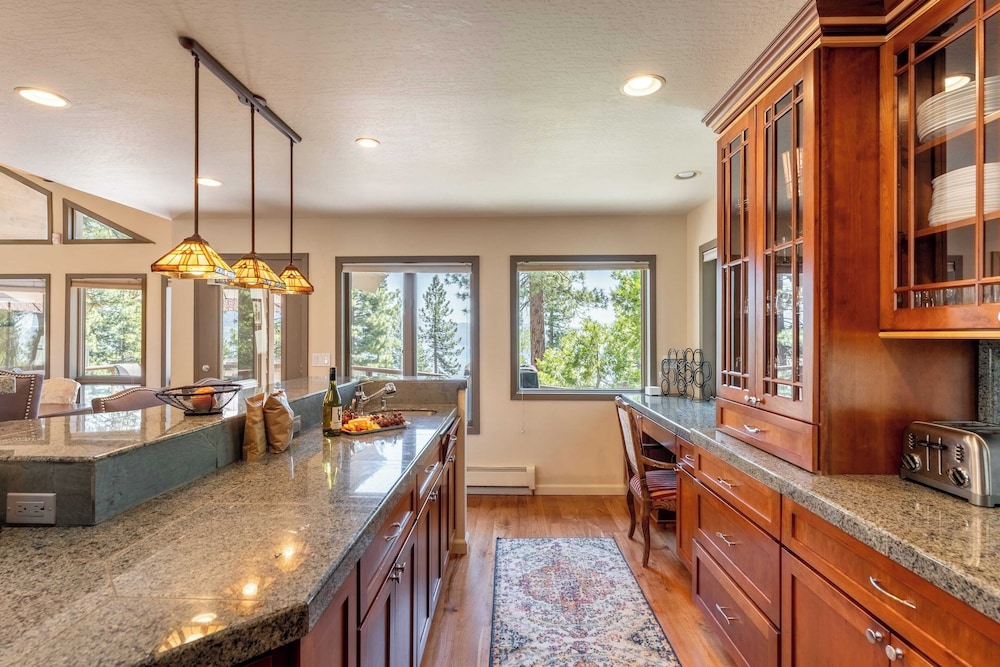 Lakeview Getaway - photo 11