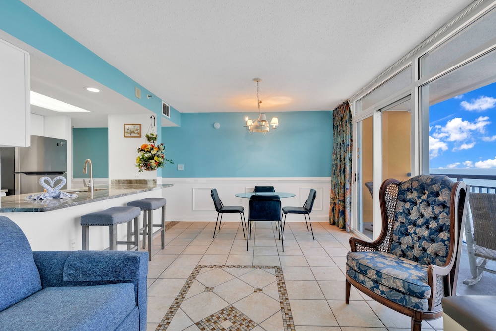 Stunning Oceanfront View Atlantica Tower - photo 19