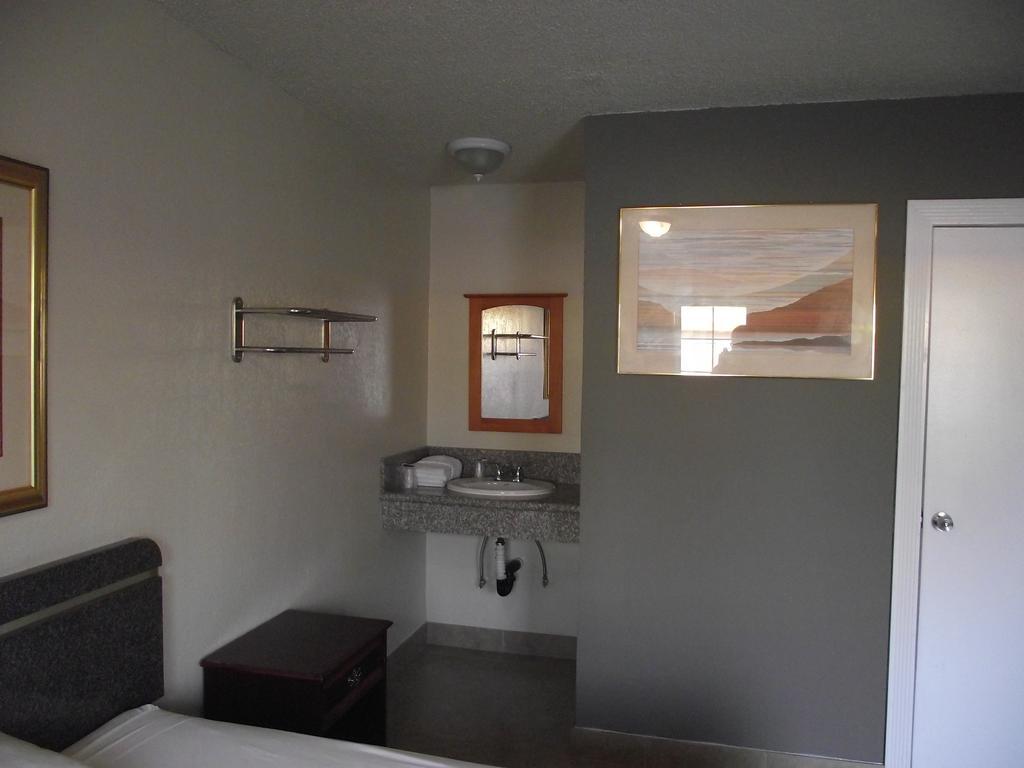 Sand Piper Motel Los Angeles - photo 20