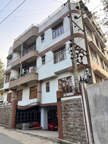 ZnZ Homestay — 5-Star Luxury Hotel in Shillong, India