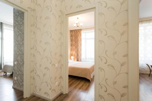 City Center Luxe Apartment
