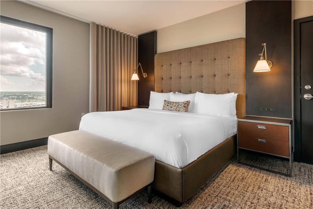 Cambria Hotel Houston Downtown Convention Center - photo 35