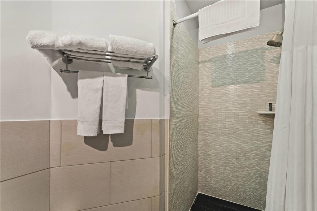 Quality Inn Philadelphia Center City - photo 11
