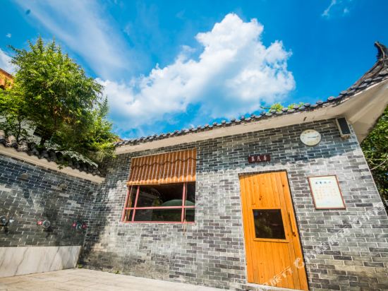 Fengwan Hot Spring Resort in Shaoguan, People's Republic of China