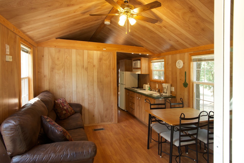 Arrowhead Resort Campground - photo 21