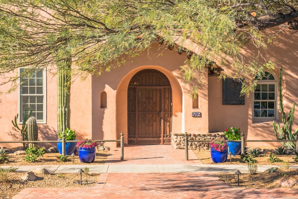 The Armory Park Inn - featured photo