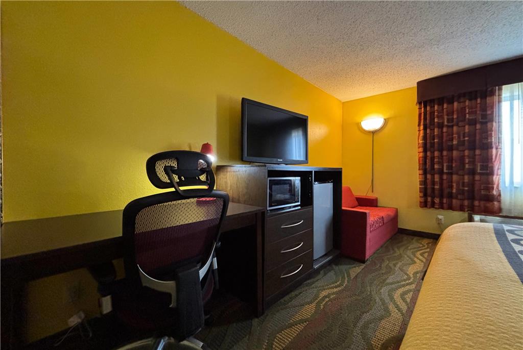 Super 8 by Wyndham Jacksonville - photo 6