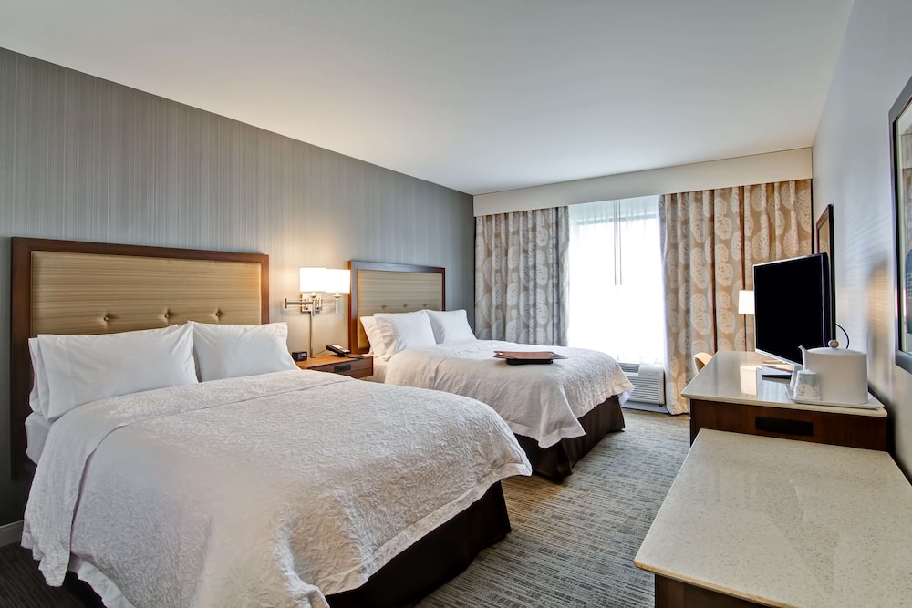 Hampton Inn & Suites Detroit Troy - photo 6