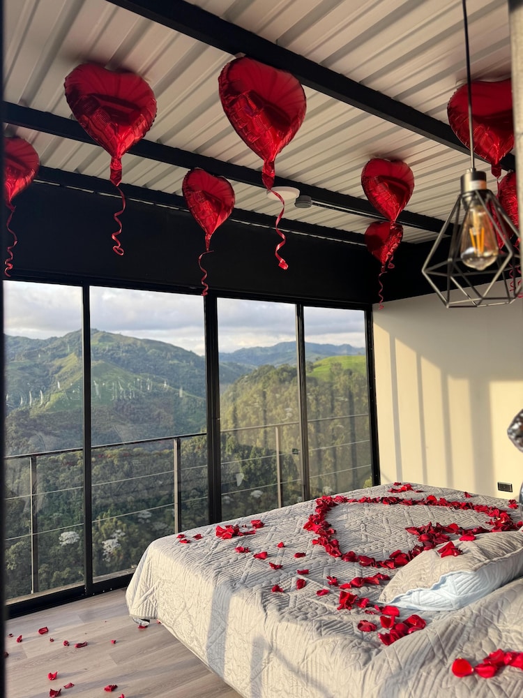 Glamping Canoas Santa Rosa de Cabal — hotel in Risaralda