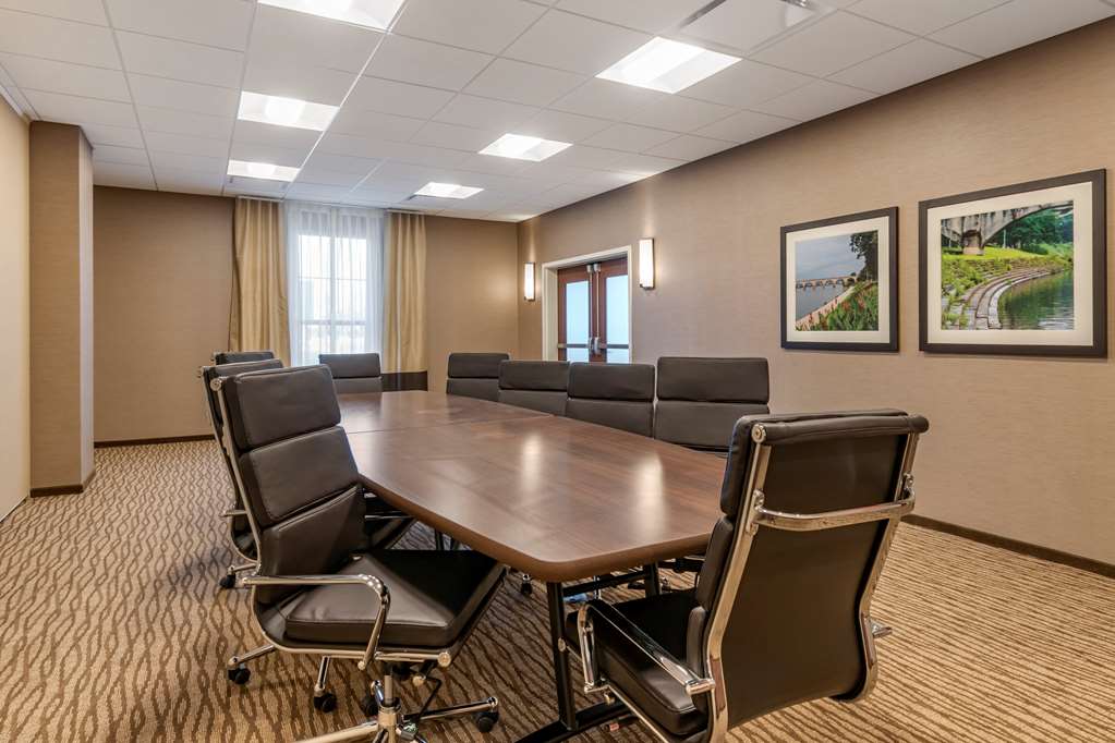 Comfort Suites Camp Hill Harrisburg West - photo 25