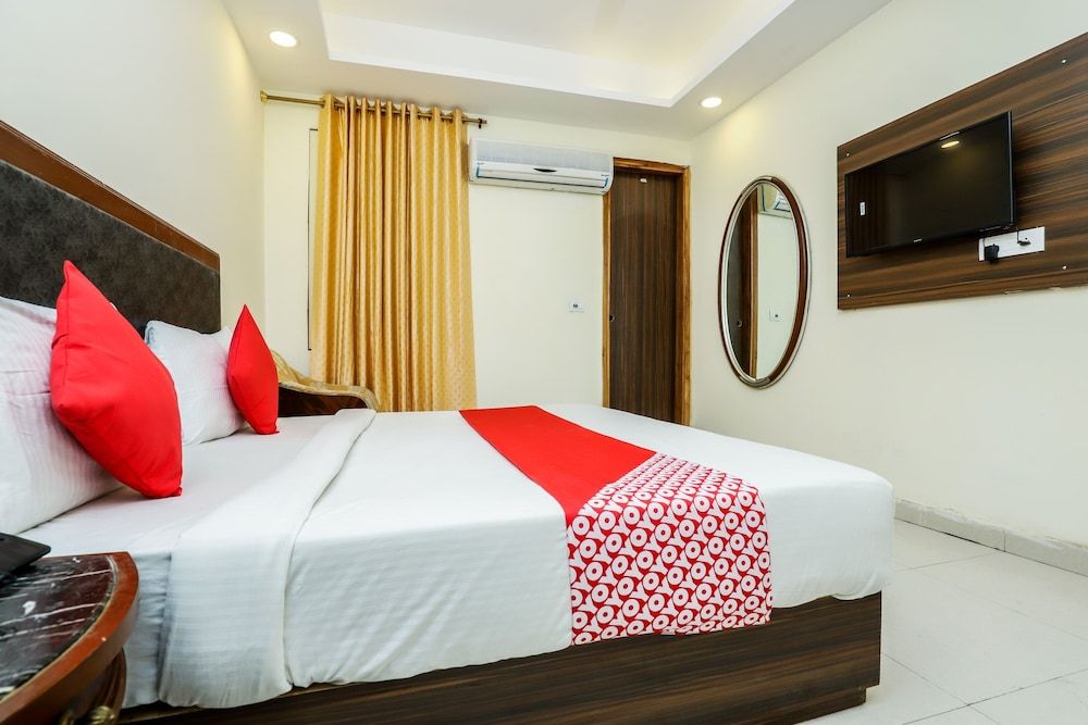 Hotel Mountain - last minute hotel in New Delhi