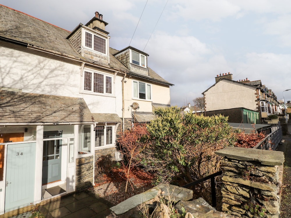 Lakestone Cottage — 4-Star Luxury Hotel in Windermere, United Kingdom
