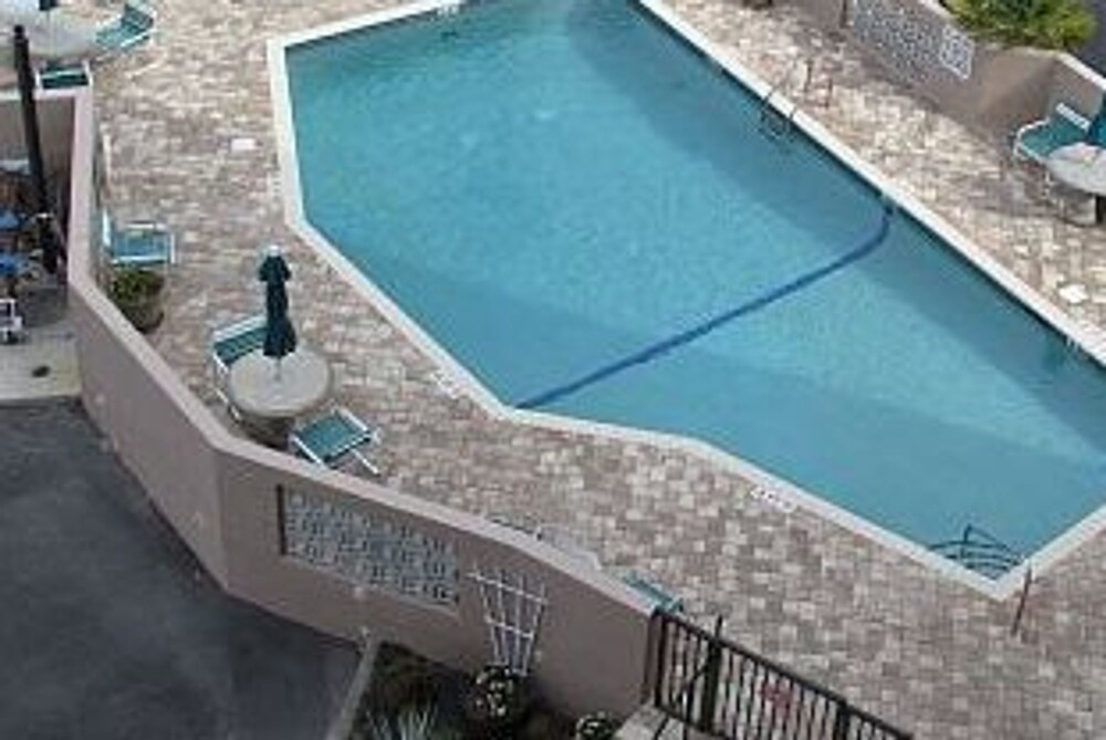 Ocean View Towers #6F - photo 28