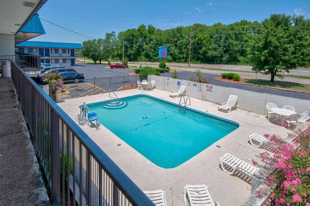 Motel 6 Russellville AR - photo 6