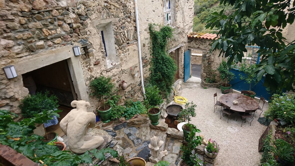 La Belle Endormie in Beziers, France