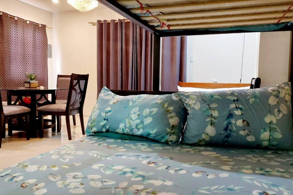 YYY’s Townhouse — Malolos — photo 3