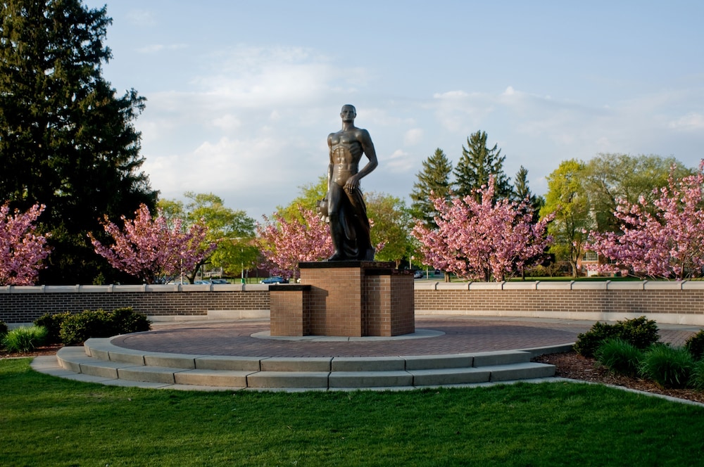Marriott East Lansing at University Place - photo 40