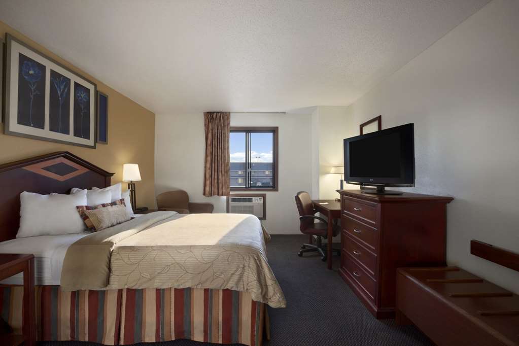 Days Inn by Wyndham Austin - photo 33