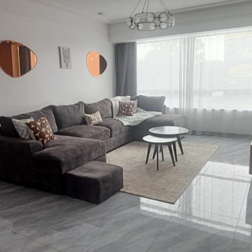 Spacious 3bed 3bath Sleeps 6 Close to Yaya Center