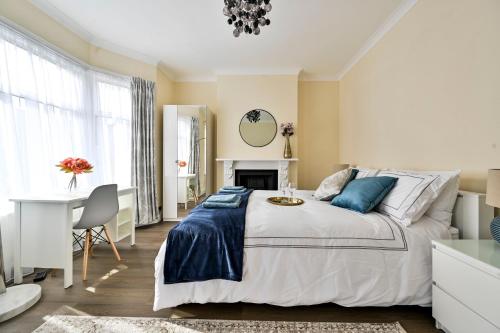 Greenwich Holiday Home — 4-Star Luxury Hotel in London, United Kingdom