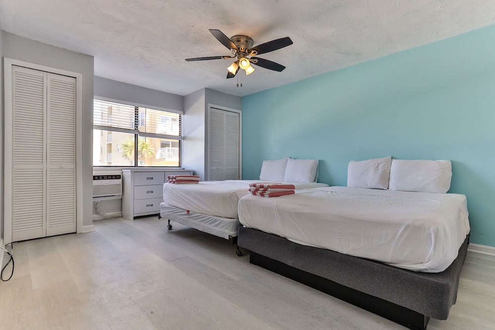 Coastal Waters Inn - photo 43